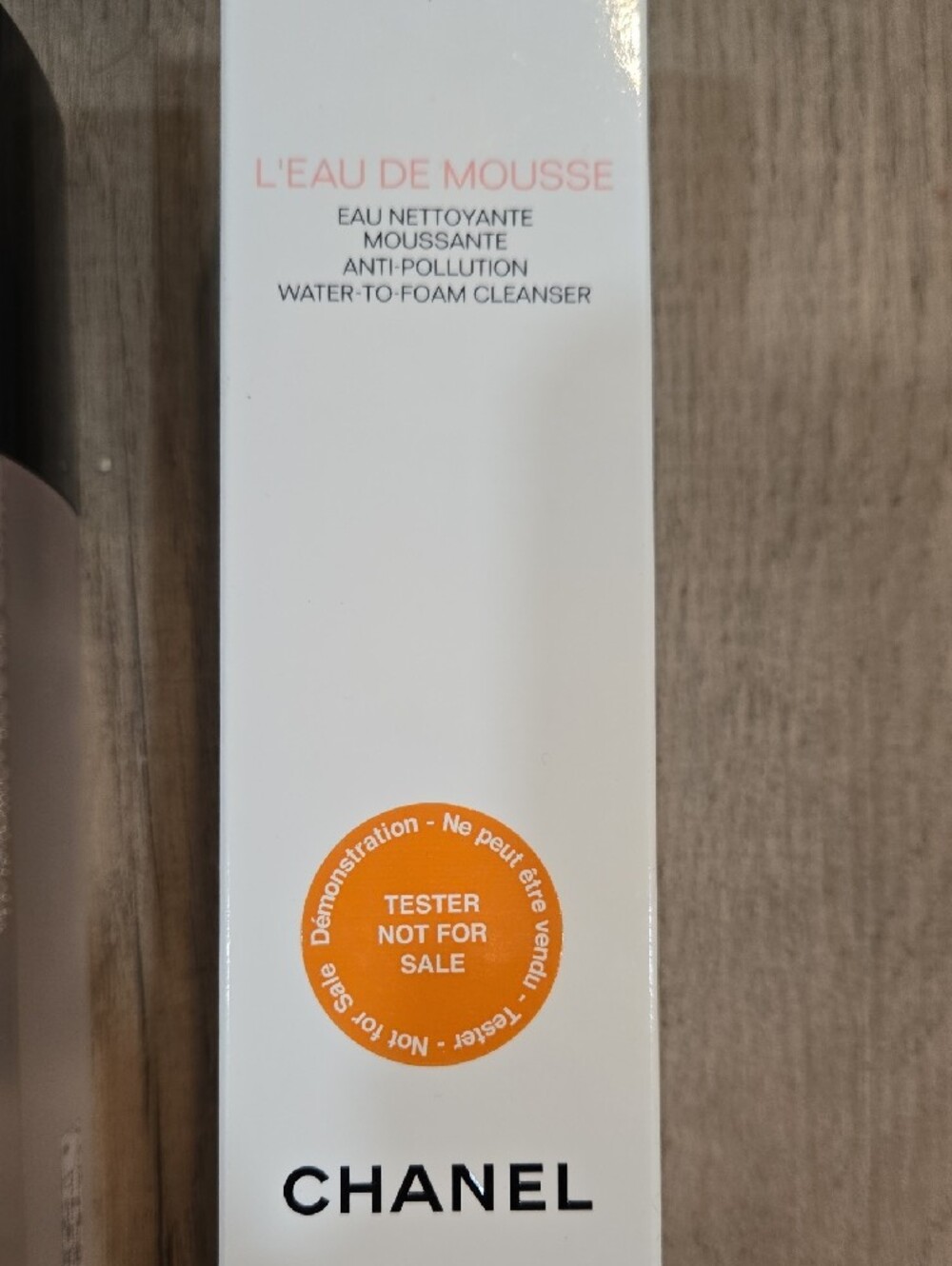 CHANEL L'Eau De Mousse Gentle Pink Cleanser - Picture 4 of 4